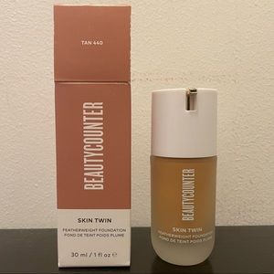 Beautycounter Skin Twin Featherweight Foundation